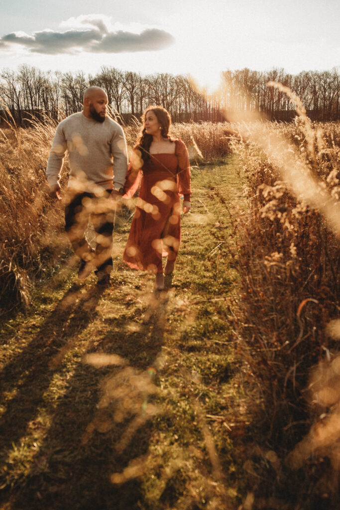 Engagement photo by Kayla Neveil Photography Philadelphia wedding photographer Philadelphia engagement photographer what to wear for engagement photos.