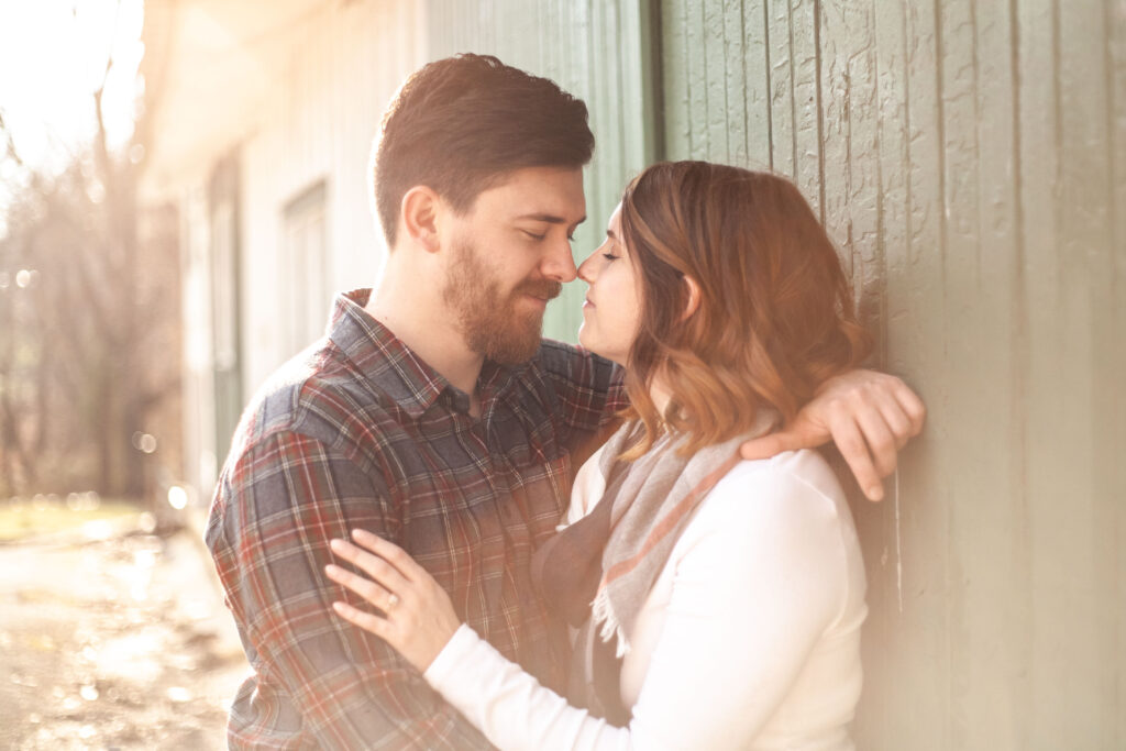 Photograph by Kayla Neveil Photograph, a Philadelphia wedding photographer, Philadelphia engagement photographer. A blog post about amazing spots for engagement photos in Philadelphia. Engagement photos in Valley Forge National History Park.