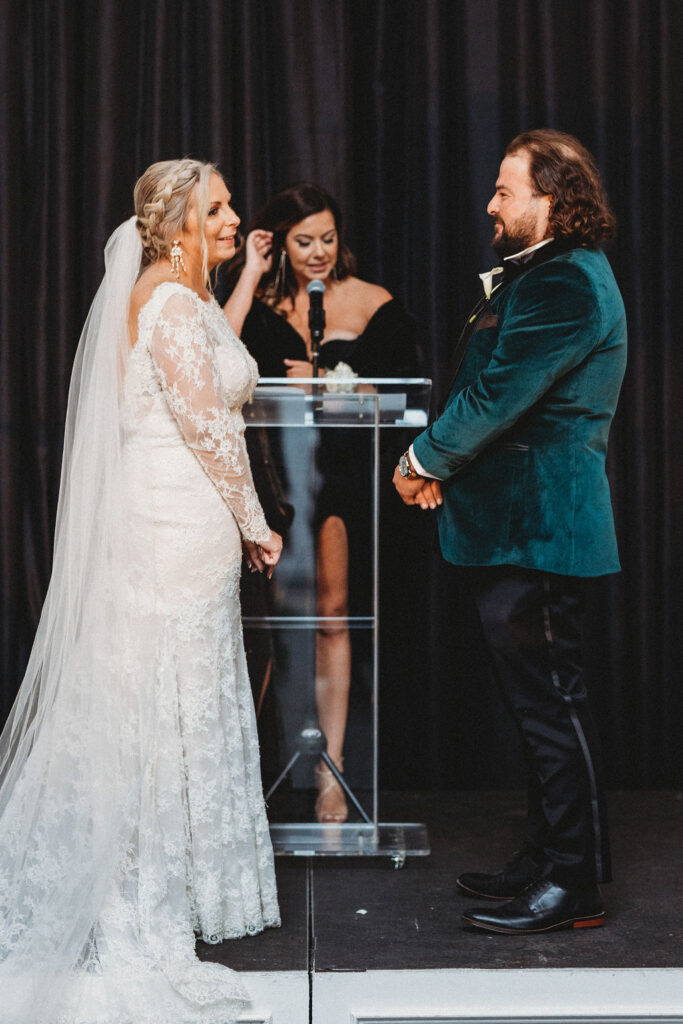 elegant and intimate wedding ceremony at the downtown club in philadelphia