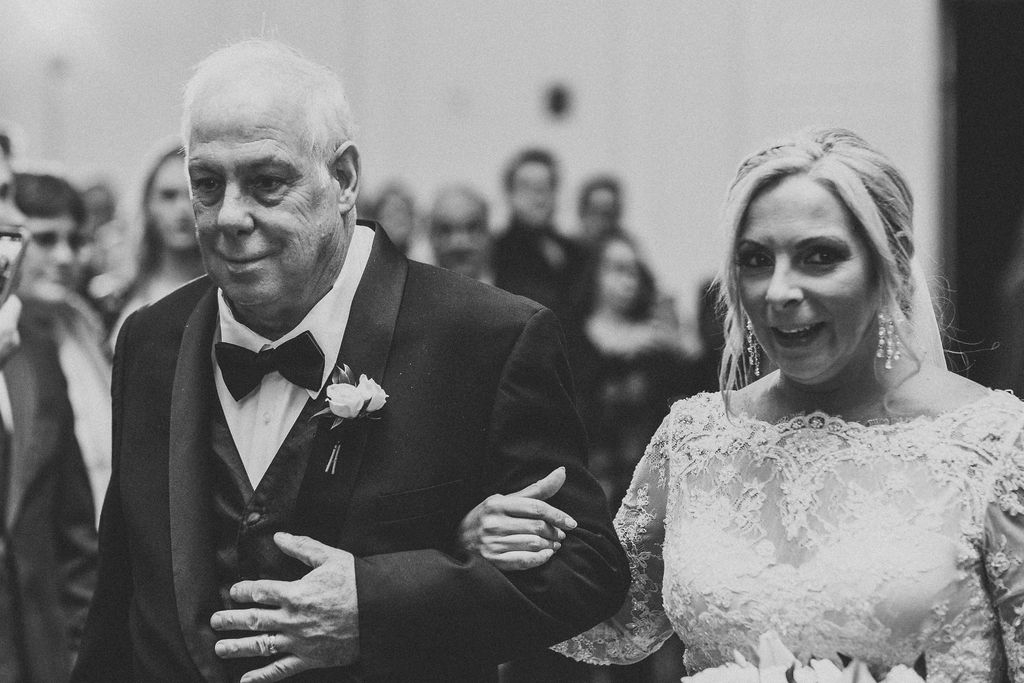 dad walking bride down the aisle during a downtown club philadelphia wedding ceremony